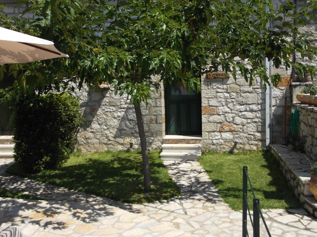 Sivros Stone Cottages ภายนอก รูปภาพ