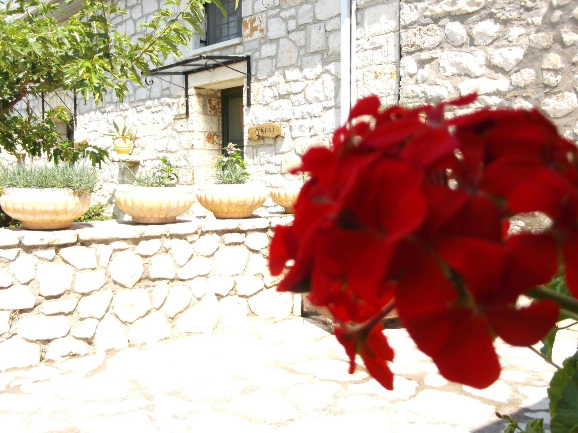Sivros Stone Cottages ภายนอก รูปภาพ